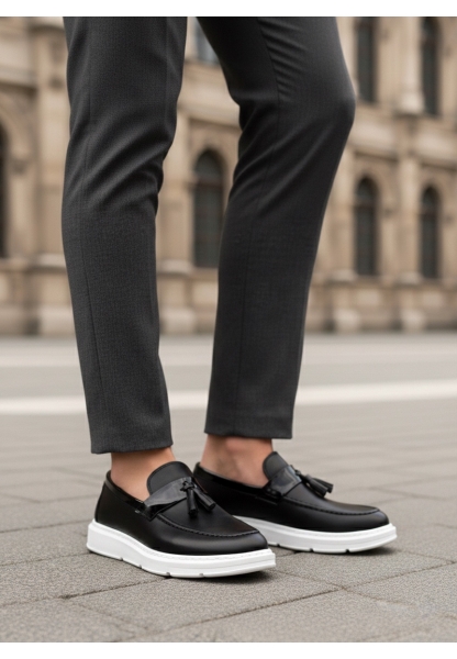BA0005 Bağcıksız Yüksek Taban Klasik Püsküllü Corcik Erkek Ayakkabı Siyah Beyaz